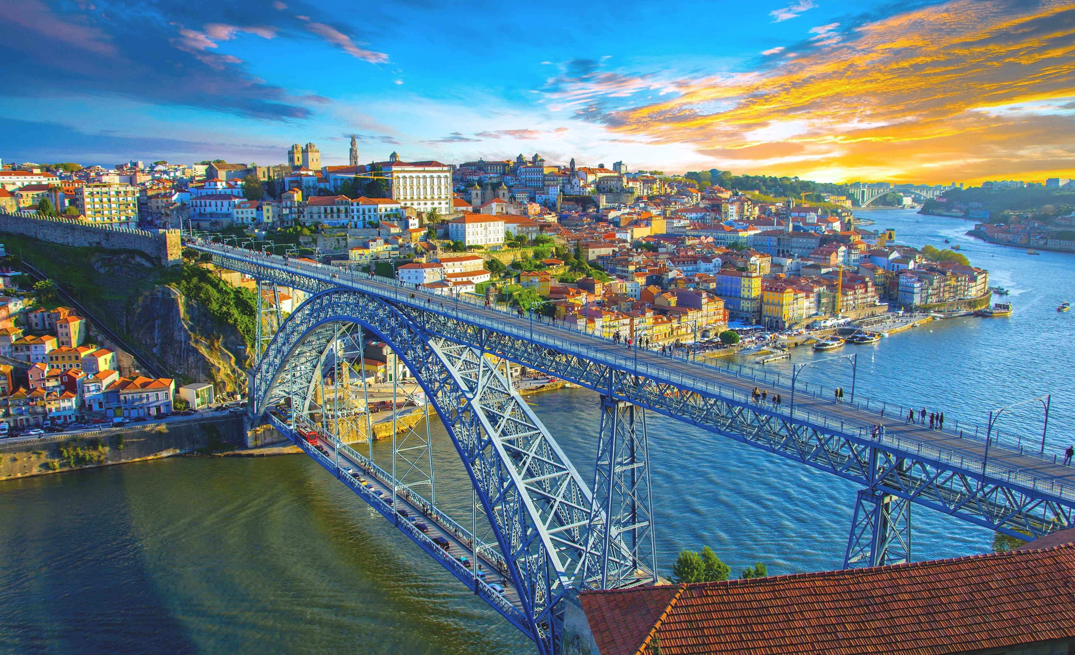 StandortRundreise ab/an Porto im Hotel Axis Vermar Berge & Meer