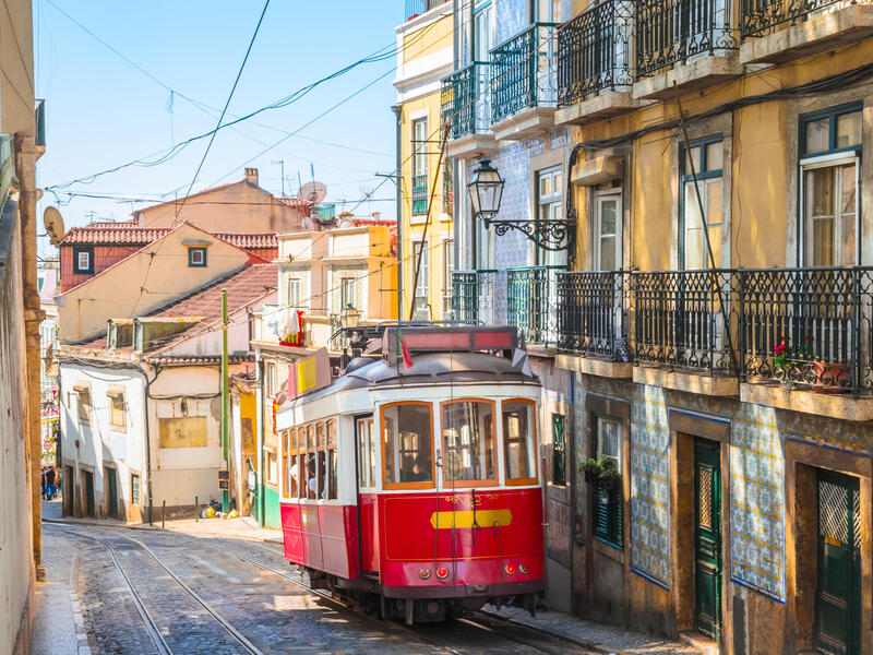 Kombinationsreisen Portugal – Lissabon & Madeira: Vom Puls der Altstadt bis zum Herz der Natur 11-tägig inkl. Flüge 3-Sterne-Hotel mit Frühstück i