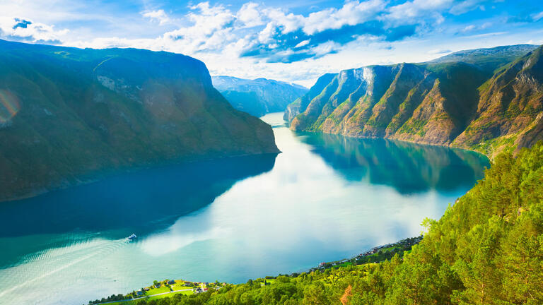 Kreuzfahrten Norwegen: Kreuzfahrt mit MSC Preziosa ab/an Hamburg