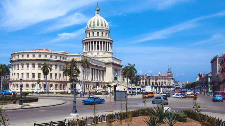 Rundreisen Kuba: Von historischen Städten zu traumhaften Stränden