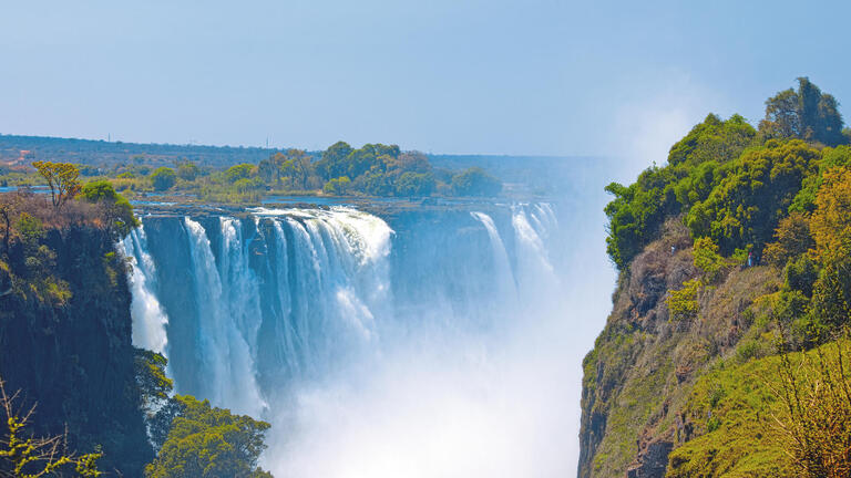 Rundreisen Botswana & Simbabwe: Exklusive Flug-Safari von den Weiten des Okavango bis zu den Viktoriafällen