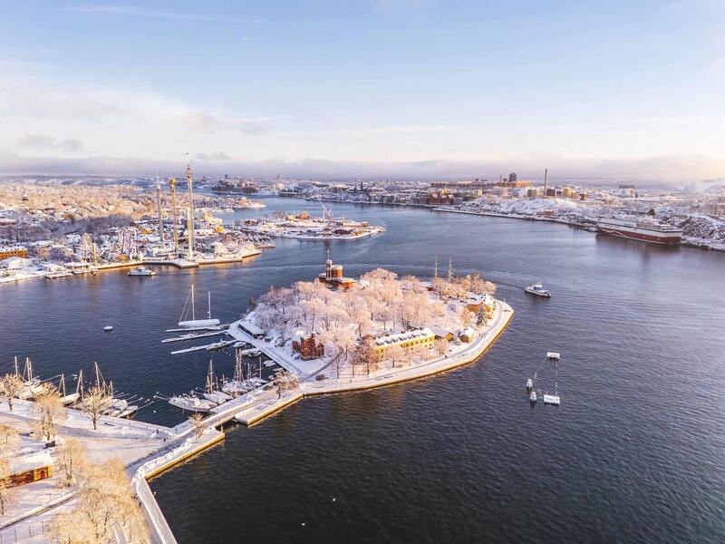 Kreuzfahrten Skandinavien - Lappland: Kreuzfahrt mit MS Hamburg ab/an Hamburg 14 Nächte Premium-Schiff mit Vollpension Über Nacht in Stockholm