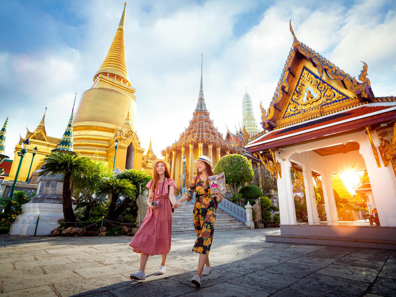 Kreuzfahrten Weltkreuzfahrt: Mit AIDAstella von Palma bis Bangkok inkl. 2 Übernachtungen in Bangkok 54-tägig inkl. Flüge 4-Sterne-Superior-Hotel mi