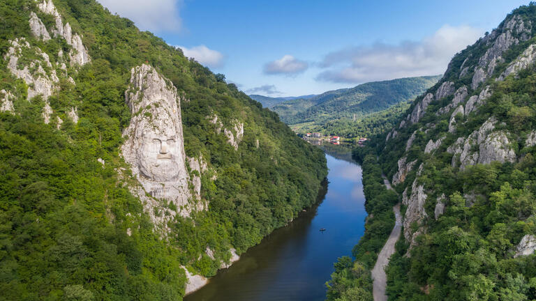 Kreuzfahrten Donau: Flusskreuzfahrt mit DCS Amethyst 1 ab/an Passau