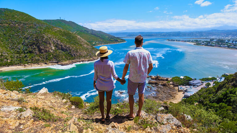 Rundreisen Südafrika: Wo Safari-Abenteuer und Meeresrauschen verschmelzen