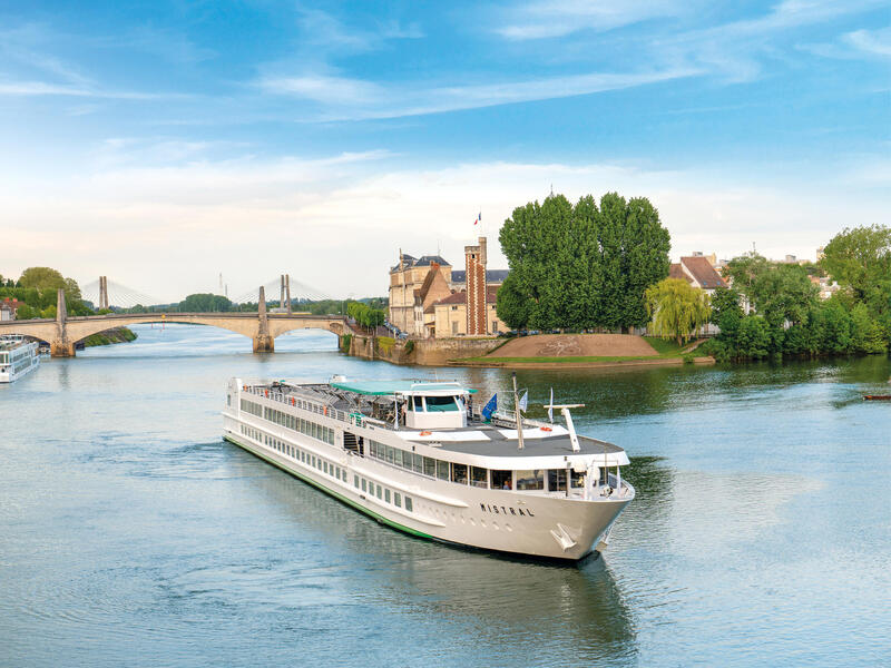 Kreuzfahrten Frankreich – Rhône: Flusskreuzfahrt mit MS Mistral inkl. Busan-/abreise ab/an Saarbrücken 8 Nächte Mittelklassehotel mit Frühstück /