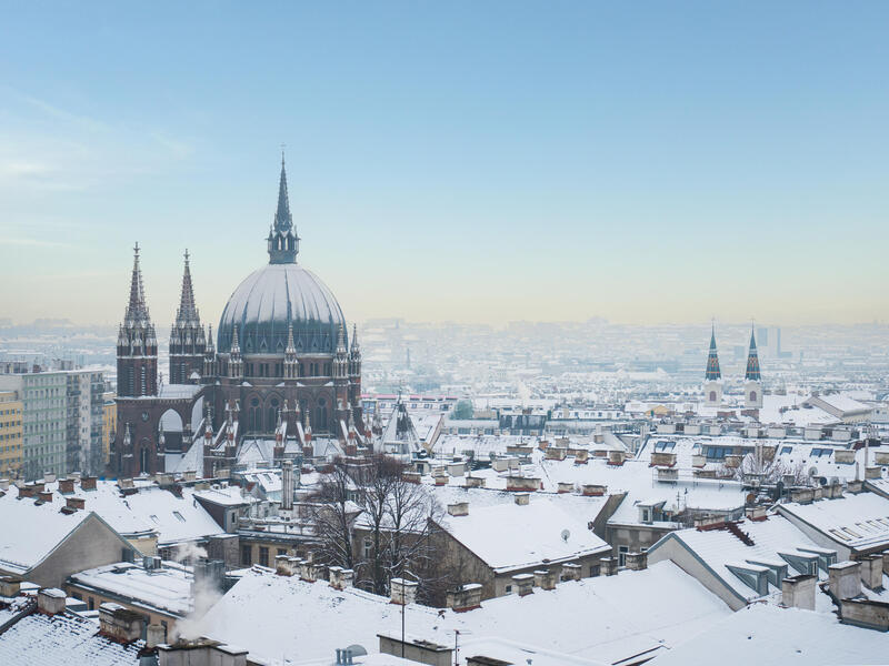 Kreuzfahrten Donau: Flusskreuzfahrt mit der MAXIMA ab/an Passau 4 Nächte Premium-Schiff mit Vollpension Inkl. Getränkepaket an Bord i. W. v. 116 €