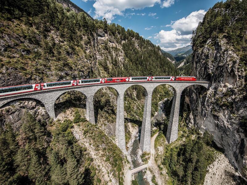 Eigene Anreise Schweiz – Luzern bis Zermatt: 8 Nächte Zugreise im Panoramawagen 8 Nächte 3-Sterne-Hotels mit Frühstück Inkl. Fahrten mit dem Glaci