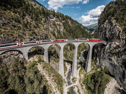 1 Woche Eigene Anreise Schweiz - Luzern bis Zermatt: 8 Nächte Zugreise im Panoramawagen