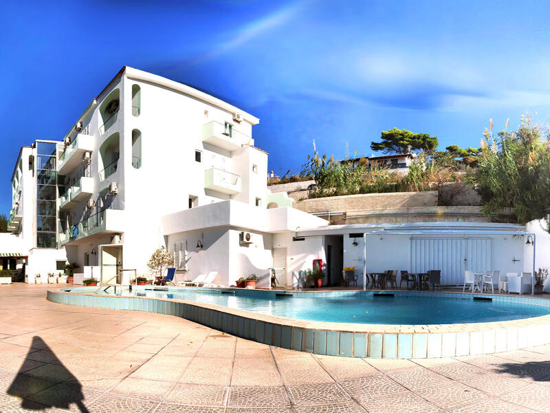 Rundreisen Italien – Ischia: Entdecken & Entspannen auf der Insel des Wohlbefindens 15-tägig inkl. Flüge 3-Sterne-Hotel mit Halbpension Inkl. Ausfl?