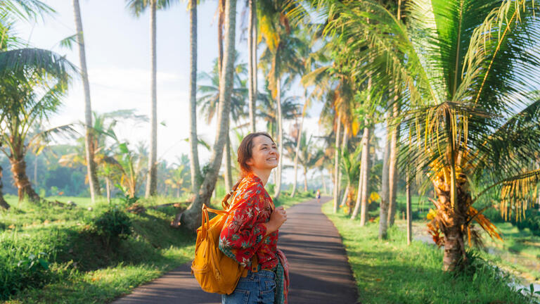 Kreuzfahrten Südostasien: Kreuzfahrt mit der Celebrity Millennium von Singapur bis Benoa oder von Benoa bis Singapur inkl. Badeaufenthalt auf Bali