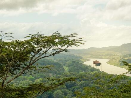 Kreuzfahrten Transatlantik, Panamakanal & Südamerika: Kreuzfahrt mit Oosterdam von Barcelona bis Buenos Aires