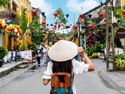Kreuzfahrten SÃ¼dostasien, Malediven & Oman: Kreuzfahrt mit der VASCO DA GAMA von Ho-Chi-Minh bis Salalah inkl. Vietnam- & Kambodscha-Rundreise und Baden im Oman