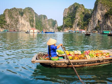 15 Tage Erlebnisreisen Vietnam: Faszinierende Kontraste: Tempel und Halong-Bucht