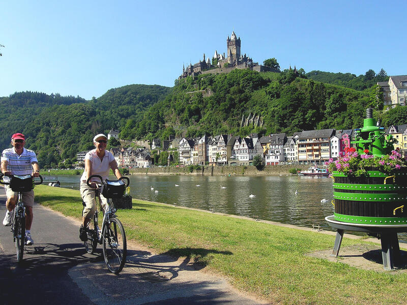 Eigene Anreise Mosel-Radweg: Radreise von Trier bis Koblenz 5 bzw. 6 Nächte Mittelklassehotels/Weinhotels bzw. Weingüter mit Frühstück Inkl. Gepä