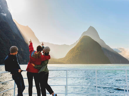 32 Tage Rundreisen Neuseeland: Zwischen Gletschern, Glühwürmchen & Kiwis 32-tägig inkl. Flüge Mittelklassehotels mit Frühstück Inkl. Ausflüge i. W. v.