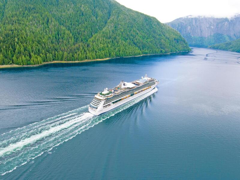 Kreuzfahrten Kanada & Alaska: Kreuzfahrt mit der Serenade of the Seas ab/an Vancouver inkl. Kanada-Rundreise 16-tägig inkl. Flüge Mittelklassehotels Kreuzfahrten Kanada & Alaska: Kreuzfahrt mit der Serenade of the Seas ab/an Vancouver inkl. Kanada-Rundreise 16-tägig inkl. Flüge Mittelklassehotels