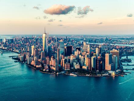 Kreuzfahrten Transatlantik: Kreuzfahrt mit AIDAluna von Hamburg über Grönland bis New York City inkl. 2 Nächte in New York City