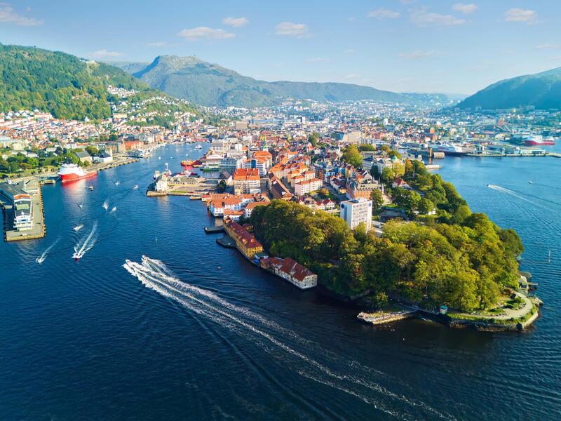 Kreuzfahrten Norwegen: Kreuzfahrt mit der VASCO DA GAMA ab/an Kiel 7 bzw. 14 Nächte Premium-Schiff mit Vollpension 2 Routen zur Auswahl: Den Süden o