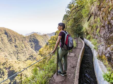 Rundreisen Portugal – Madeiras Osten: Individuell wandern zwischen Levadas, Atlantikblicken und grünen Berglandschaften