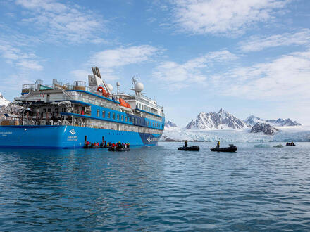 10 Tage Kreuzfahrten Dänemark - Kopenhagen & Grönland: Arktis-Expeditionskreuzfahrt mit Ocean Albatros ab/an Kangerlussuaq inkl. Zodiac-Fahrten