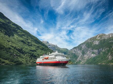 Kreuzfahrten Norwegen - Hurtigruten: Seereise mit der MS Finnmarken ab/an Hamburg