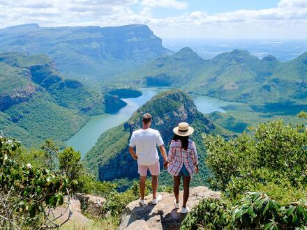18 Tage Rundreisen Südafrika, Botswana & Simbabwe: Safari-Abenteuer im südlichen Afrika & Kapstadt-Flair im 3-Sterne-Hotel
