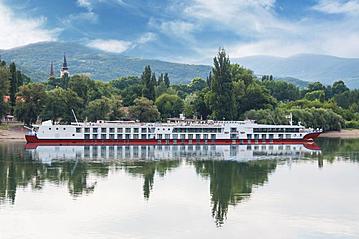 Donau Flusskreuzfahrt Romantik Pur Zwischen Passau Und Budapest